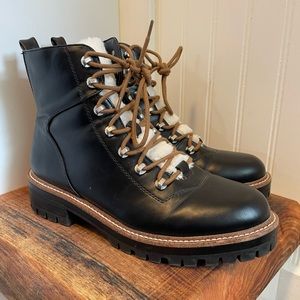 Universal Thread Women’s Black Leighton Ankle Boots